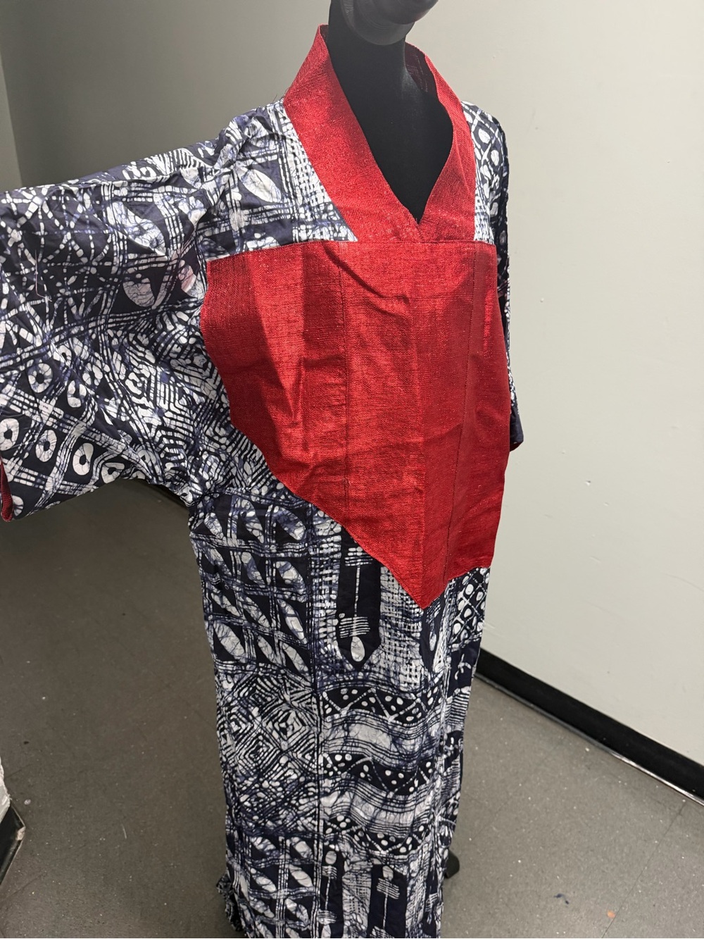 Women's Red Bib Accent Button-Front Tunic Shirt